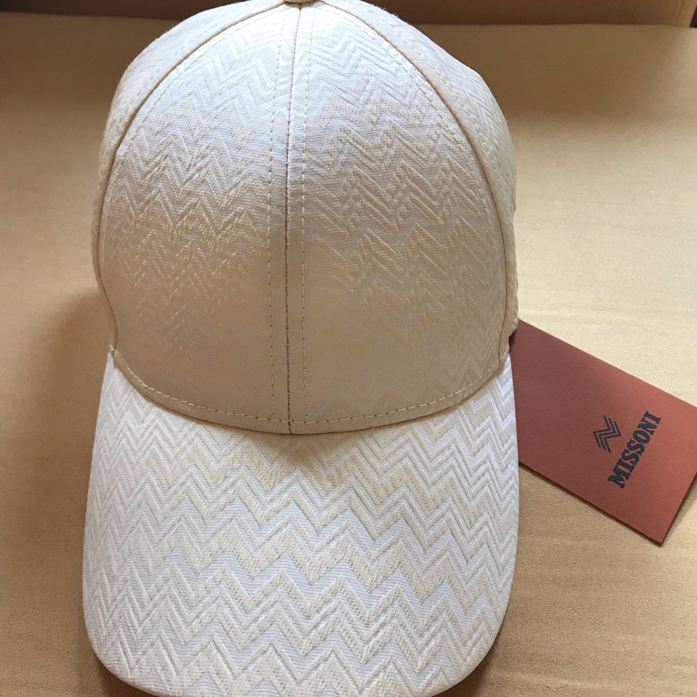 🌼Missoni Textured Chevron Patterned Cap🌼